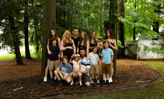 Image de l'article De nouvelles images de la 5e saison de La famille Groulx : ça recommence bientôt!