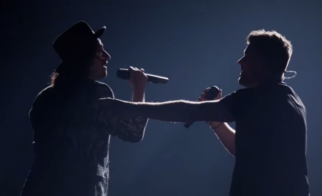 Vidéoclip de la chanson « Tiens ma main jusqu'à la mort »